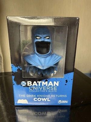 Capuz Eaglemoss DC The Dark Knight Returns Batman *Novo* - Imagem 1 de 4