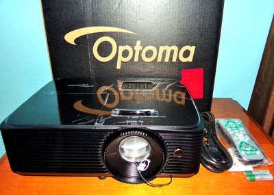 Optoma HD143X Projector 1080p HD Mint Condition 2 Total Hours Great Image! - Image 1 of 4