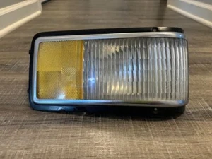 1989-1993 Cadillac SDV + FWD Fleetwood RIGHT Fender Turn Light PN#5975054 - Foto 1 di 6
