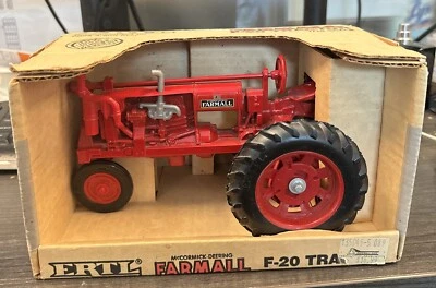Ertl McCormick Deering Farmall F-20 Tractor 1 16 Scale Diecast - Image 1 of 4