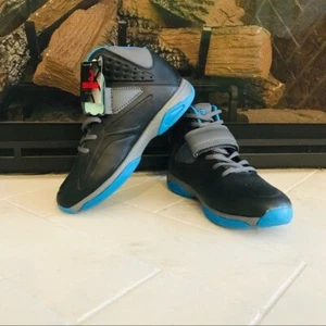 SHAQ PLATINUM BASKETBALL SNEAKERS- NEW WITH TAGS - SIZE 5.5 - BLACK, GRAY, BLUE - Picture 1 of 3