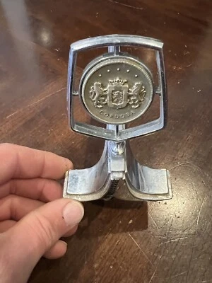 Adorno capó Córdoba Chrysler 4016100 vintage Foto 1 de 4