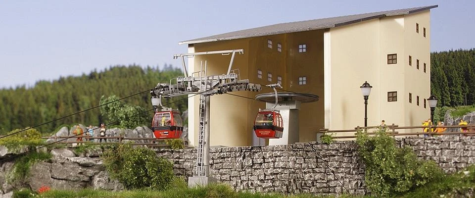 Brawa 6343 Hahnenkammbahn Gebäudesatz - Bild 1 von 1