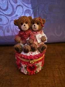 Valentinstag Bär Schmuckbox / Verlobungsringbox mit Braunbärenpaar. - Bild 1 von 3