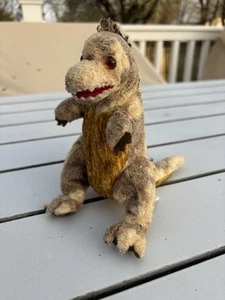 Ty Beanie Babies “Toothy” the T-Rex Dinosaur Plush Toy 2001 - Picture 1 of 3