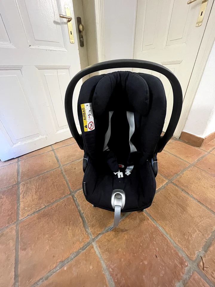 Cybex babyschale Cloud-Q SEMI-UNIVERSAL mit liegefunktion + Isofix-Basisstation  - Bild 1 von 4