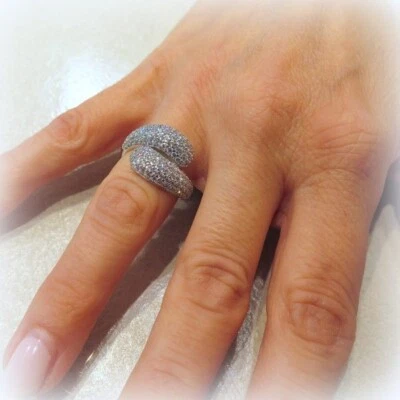 Anello in oro 18 ct contrarie - Immagine 1 di 2