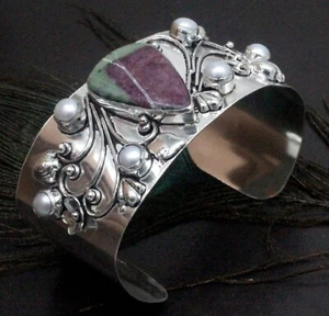 925 Sterling Silver Ruby In Zoisite & Pearl Gemstone Jewelry Cuff Bracelet S-ADJ - Picture 1 of 7