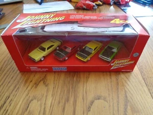 Johnny Lightning Muscle Cars - Charger/AAR Cuda/Challenger T/A - 4 Car Box Set - Picture 1 of 4