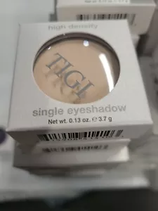 Nuevo con etiquetas TIGI Cosmetics sombra de ojos simple vainilla mate 0,13 oz. - Imagen 1 de 1