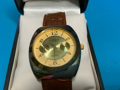 New In Box Element New York Quartz Gold Tone Face 40067 New Battery Working (24) - Image 1 of 4