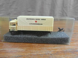 PRALINE 0777 (genre WIKING) Scale HO 1/87e MERCEDES DEUTSCHES ROTE KREUZ (2) - Foto 1 di 2