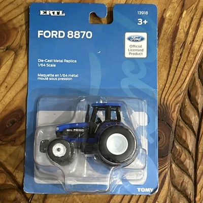 ERTL 1:64  1/64  Ford 8870 Tractor with rear duals - Image 1 of 2
