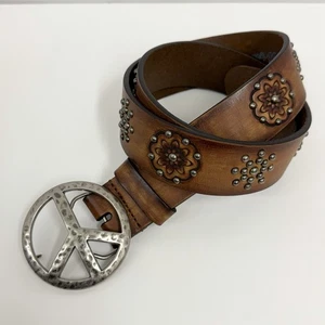 Brighton Ledergürtel mit Nieten gehämmert silber Metall Peace-Zeichen Schnalle 34 - Bild 1 von 6