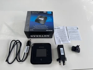 NETGEAR Nighthawk M5 (MR5200) 5G Router LTE WiFi 6 UK version - Picture 1 of 7