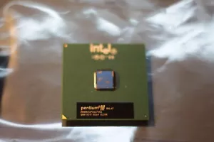 Intel Pentium III SL3VK 667 MHz/256KB/133MHz Socket 370 CPU Processor - Picture 1 of 2