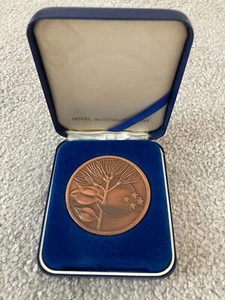Auckland 1990 Commonwealth Games Participation Medal (Boxed) - Picture 1 of 4