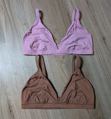 Conjunto de 2 sutiãs rosa Victoria's Secret tamanho XL bralettes triângulo elástico fofo  - Imagem 1 de 4