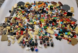 Lego Harry Potter Minifigure & Lego Lot - Picture 1 of 22