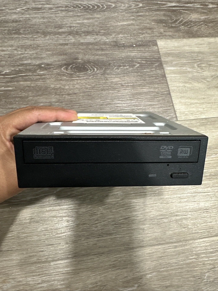 Unidad súper multi-quebadora HP SH-216DB SATA DVD+RW - Grabadora de CD/DVD Foto 1 de 4