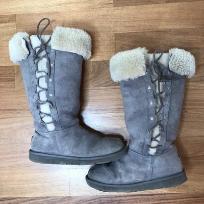 Botas de gamuza grises para mujer Ugg talla 6 Foto 1 de 4
