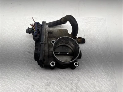 OEM 2011 2012 2013 2014 2015 2016 TOYOTA COROLLA 1.8L THROTTLE BODY 22030-0T080 - Image 1 of 4