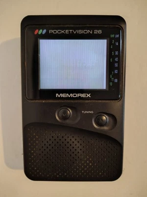 TV portátil Memorex Pocket Vision 26 com estojo - Liga - Imagem 1 de 4