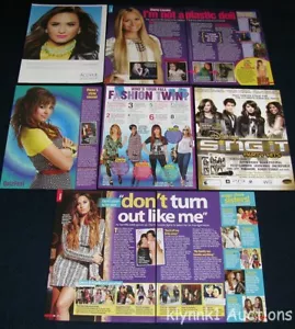Lote de 30 recortes de revistas de página completa Demi Lovato - Pinups artículos D802 - Imagen 1 de 4