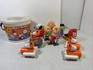 Peanuts Lot Of 12 McDonald’s And Just Play PVC With Treat Bucket - Picture 1 of 20