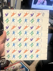 US SCOTT 1749-1752 PANEL DE 48 SELLOS DE BAILE DE ESTADOS UNIDOS CARA DE 13 CENTAVOS MNH - Imagen 1 de 2