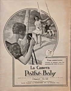 PUBLICITÉ DE PRESSE 1925 LA CAMÉRA PATHÉ BABY CONSERVEZ TOUS LES SOUVENIRS - Picture 1 of 1