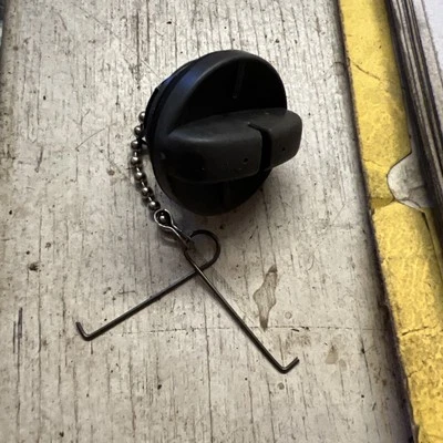 HUSQVARNA OEM TANK CAP 503829501 - Image 1 of 2