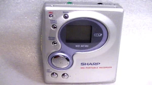 VINTAGE SHARP MINIDISC WALKMAN MODEL MD-MT180,  Works very well - Picture 1 of 3