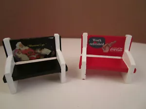 Vintage Christmas Wooden Coca Cola Town Square Collection Park Benches 2002 - Picture 1 of 8