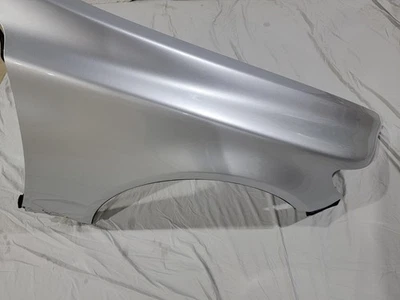 Guardabarros delantero derecho para pasajero Lexus LS460 LS600H 2007-2009 PLATEADO 1F2 OEM Foto 1 de 4