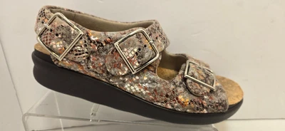 SAS Relaxed Leather Comfort Buckle Sandals Reptile Print Women's Size 5 M - Image 1 of 4