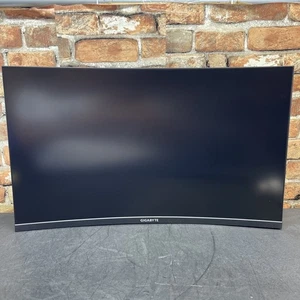 GIGABYTE G32QC A 32" Curved Gaming Monitor 165Hz 1440P QHD 2560x1440 READ - Picture 1 of 9