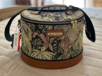 American Tourister Vintage Tapestry Train Case Palm Beach Floral Carpet Oval - Image 1 of 4