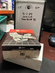 Engine Crankshaft Main Bearing Set Sealed Power 4999 M 20 - Picture 1 of 2