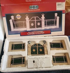 Recinzione recintata vittoriana illuminata LEMAX Village, set di 5, a batteria, Natale - Foto 1 di 4