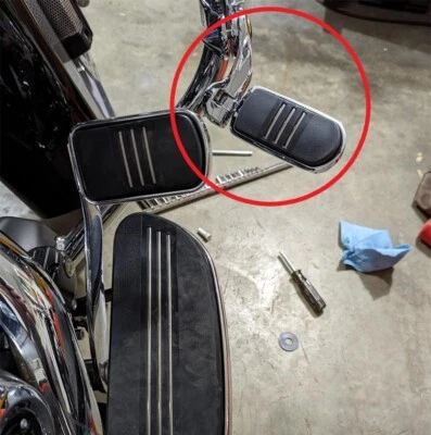 Long Highway Foot Pegs Fit For Indian Chief Chieftain Springfieid Roadmaster 14+ - Image 1 of 4