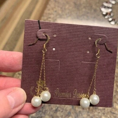 Pendientes perforados Premier Designs Joyería DUQUESA Gancho de Pez 30435 Nuevos Foto 1 de 3