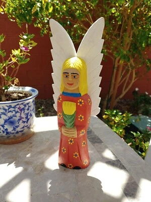 Arte popular polaco tallado en madera de ángel pelo amarillo alegre de Henryk Cichocki Foto 1 de 4