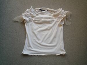 T-Shirt Sportmax Code (Max Mara), geraffte Ärmel,Netzdeko, Weiss/Creme, Gr. L