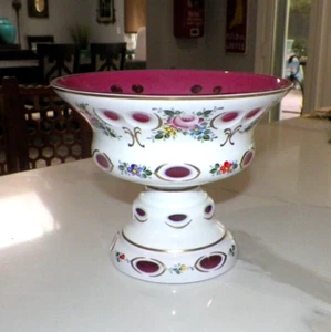 VTG CZECH WHITE CUT TO CRANBERRY PEDESTAL BOWL - Imagen 1 de 8