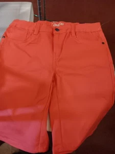 Real Love Super Stretch zip Bermuda Shorts Coral Girls Size 16 NWT AWESOME - Picture 1 of 2