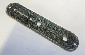 Control Plate Chrome & Engraved Flower for Tele Style Guitar Metric Pot - Bild 1 von 3