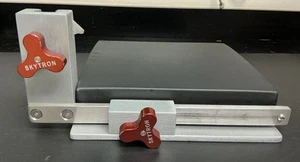 Mesa quirúrgica Skytron reposapiés soporte para piernas con cojín - Imagen 1 de 7