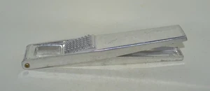 Vintage Brevettato Aluminum Manual Garlic Hand Squeeze Press - Made in Italy - Picture 1 of 4