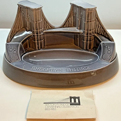 Cenicero plato baratija escultura cerámica centenario puente Brooklyn firmado Foto 1 de 4